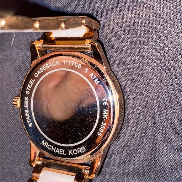 Women’s Michael kohrs rose-gold watch - Picture 12 of 12